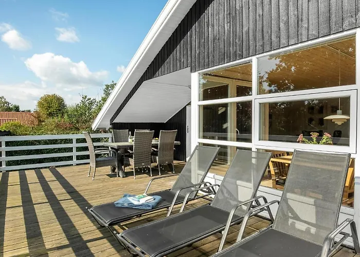 With Hot Tub 265 Nyaraló