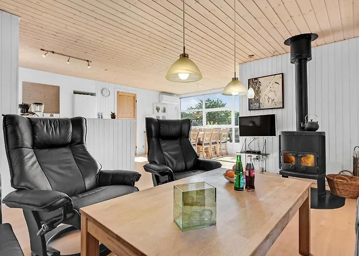 With Hot Tub 265 * Hejls