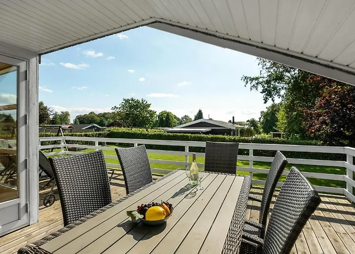 With Hot Tub 265 Nyaraló Hejls